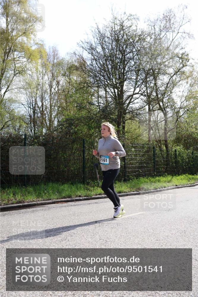 12.04.2026 - 45. Internationalen Wilhelmsburger Insellauf Yannick Fuchs http://msf.ph/oto/9501541 12.04.2026 11:23:10 Laufen 2161 meine-sportfotos.de
