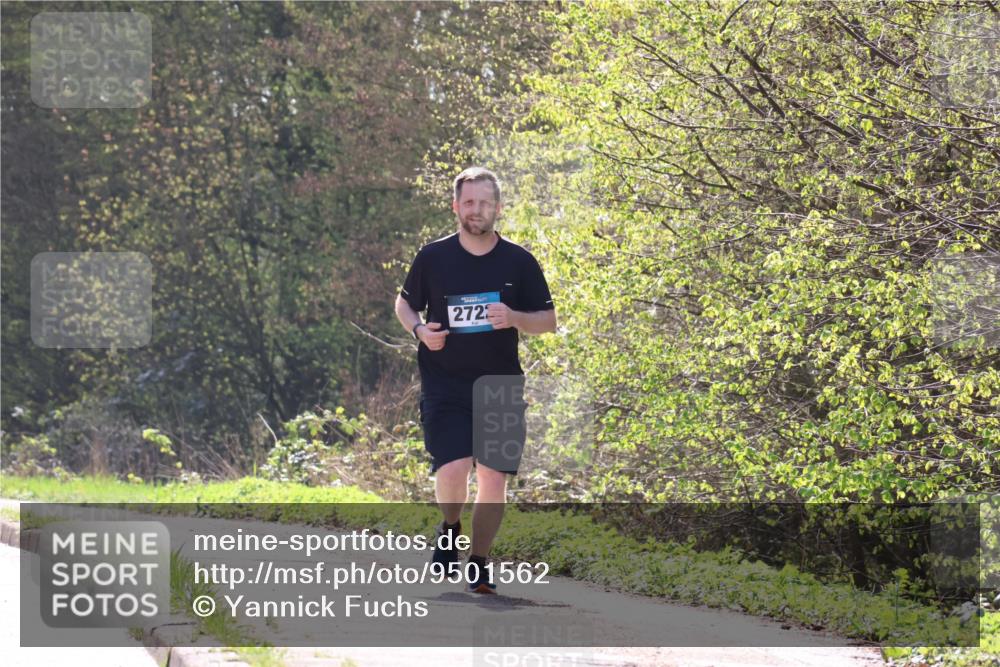 12.04.2026 - 45. Internationalen Wilhelmsburger Insellauf Yannick Fuchs http://msf.ph/oto/9501562 12.04.2026 11:23:58 Laufen 2722 meine-sportfotos.de
