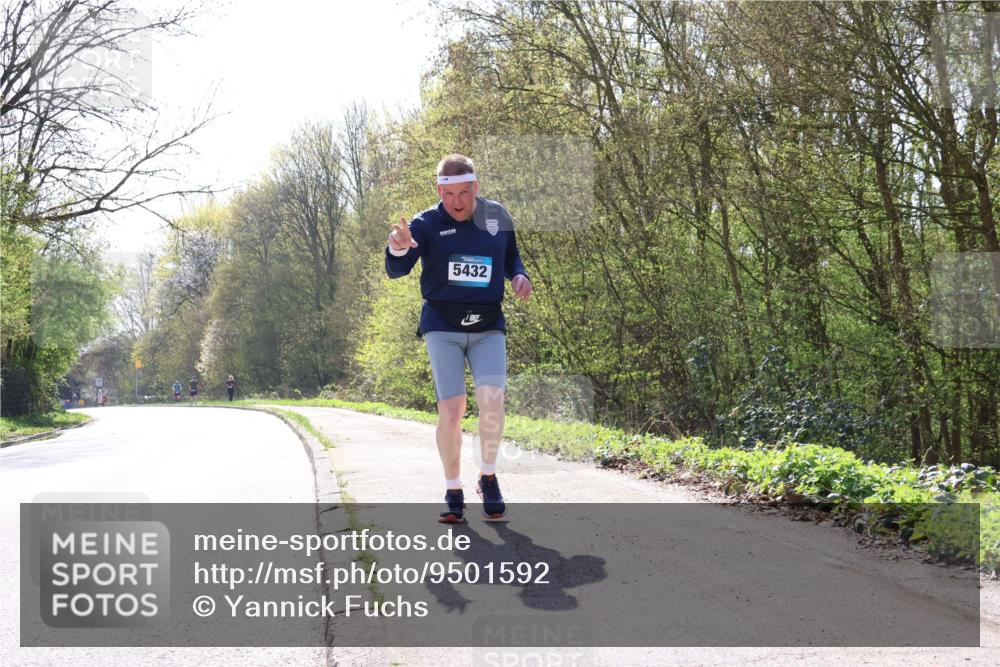 12.04.2026 - 45. Internationalen Wilhelmsburger Insellauf Yannick Fuchs http://msf.ph/oto/9501592 12.04.2026 11:24:57 Laufen 5432 meine-sportfotos.de