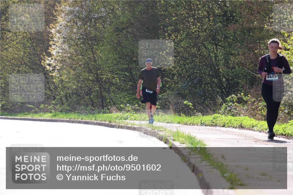 12.04.2026 - 45. Internationalen Wilhelmsburger Insellauf Yannick Fuchs http://msf.ph/oto/9501602 12.04.2026 11:25:17 Laufen 4449 meine-sportfotos.de