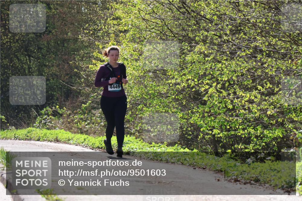 12.04.2026 - 45. Internationalen Wilhelmsburger Insellauf Yannick Fuchs http://msf.ph/oto/9501603 12.04.2026 11:25:18 Laufen 4449 meine-sportfotos.de