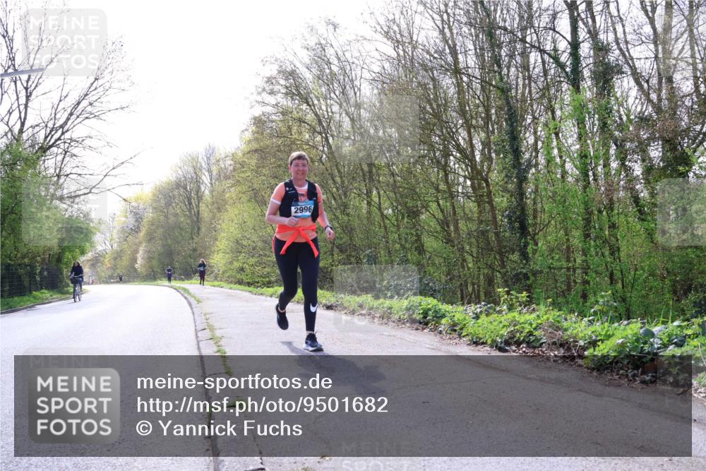 12.04.2026 - 45. Internationalen Wilhelmsburger Insellauf Yannick Fuchs http://msf.ph/oto/9501682 12.04.2026 11:28:32 Laufen 2996 meine-sportfotos.de