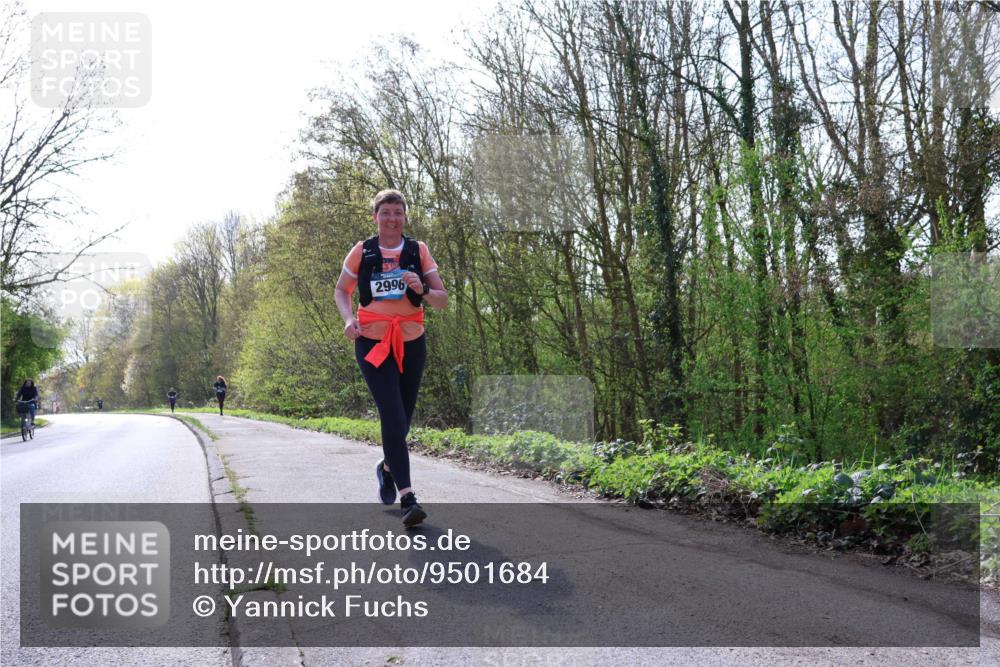12.04.2026 - 45. Internationalen Wilhelmsburger Insellauf Yannick Fuchs http://msf.ph/oto/9501684 12.04.2026 11:28:32 Laufen 2996 meine-sportfotos.de