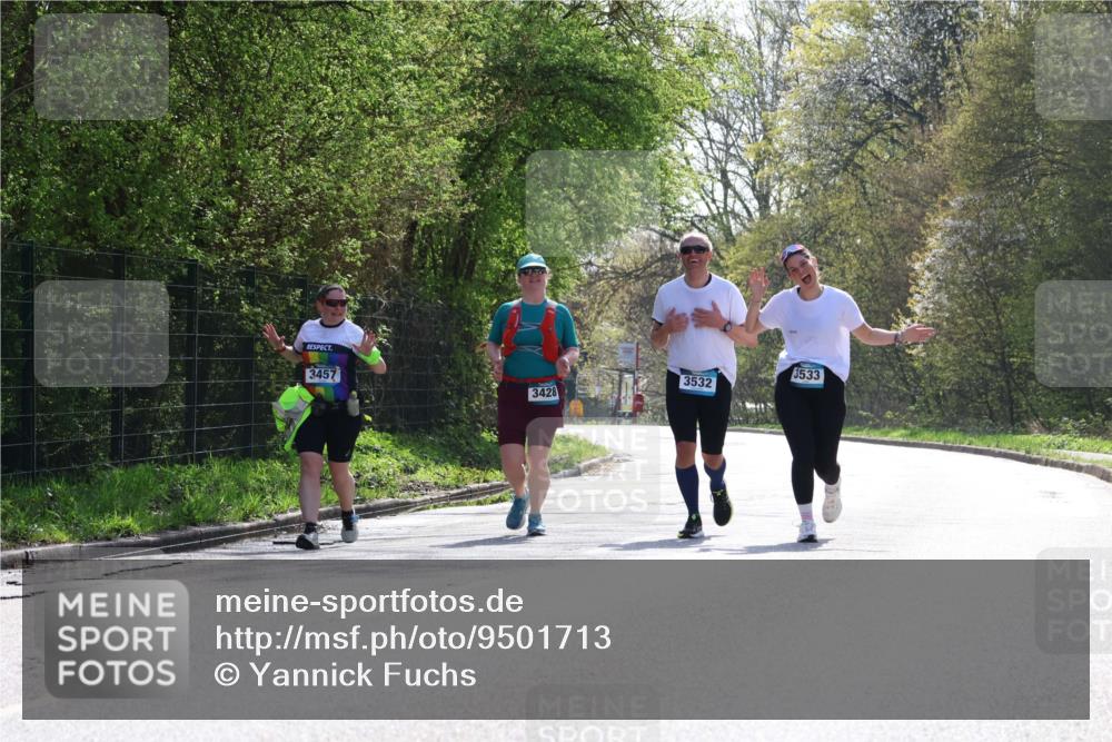 12.04.2026 - 45. Internationalen Wilhelmsburger Insellauf Yannick Fuchs http://msf.ph/oto/9501713 12.04.2026 11:30:15 Laufen 3457, 3428, 3532, 3533 meine-sportfotos.de