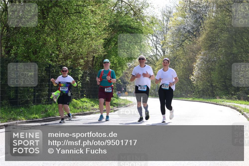 12.04.2026 - 45. Internationalen Wilhelmsburger Insellauf Yannick Fuchs http://msf.ph/oto/9501717 12.04.2026 11:30:16 Laufen 3457, 3428, 3532, 3533 meine-sportfotos.de
