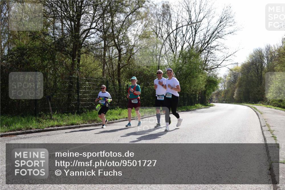 12.04.2026 - 45. Internationalen Wilhelmsburger Insellauf Yannick Fuchs http://msf.ph/oto/9501727 12.04.2026 11:30:22 Laufen 533, 3532, 3457, 3428 meine-sportfotos.de