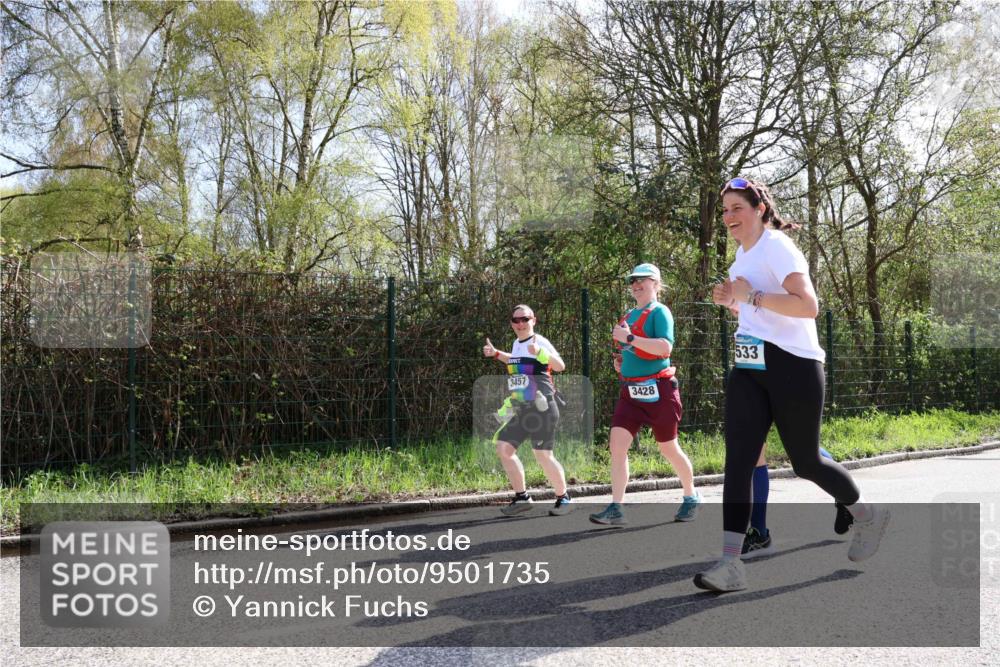 12.04.2026 - 45. Internationalen Wilhelmsburger Insellauf Yannick Fuchs http://msf.ph/oto/9501735 12.04.2026 11:30:24 Laufen 3457, 3428, 533 meine-sportfotos.de
