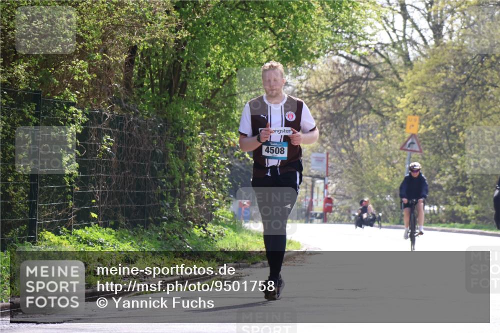 12.04.2026 - 45. Internationalen Wilhelmsburger Insellauf Yannick Fuchs http://msf.ph/oto/9501758 12.04.2026 11:34:01 Laufen 4508 meine-sportfotos.de