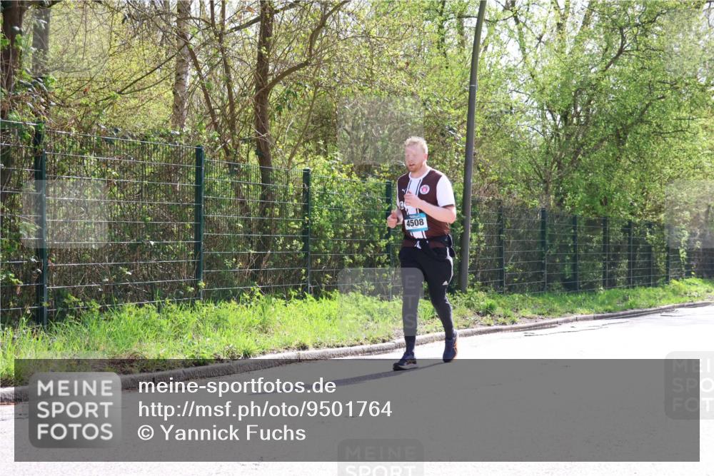 12.04.2026 - 45. Internationalen Wilhelmsburger Insellauf Yannick Fuchs http://msf.ph/oto/9501764 12.04.2026 11:34:10 Laufen 4508 meine-sportfotos.de