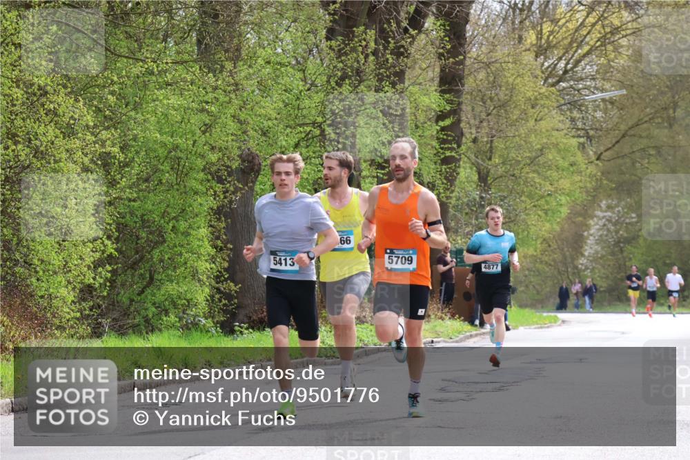 12.04.2026 - 45. Internationalen Wilhelmsburger Insellauf Yannick Fuchs http://msf.ph/oto/9501776 12.04.2026 12:40:17 Laufen 5413, 66, 5709, 4877 meine-sportfotos.de