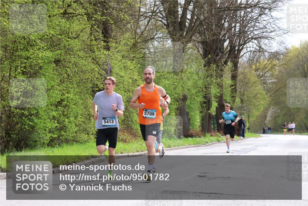 12.04.2026 - 45. Internationalen Wilhelmsburger Insellauf Yannick Fuchs http://msf.ph/oto/9501782 12.04.2026 12:40:19 Laufen 5413, 5709, 4877 meine-sportfotos.de