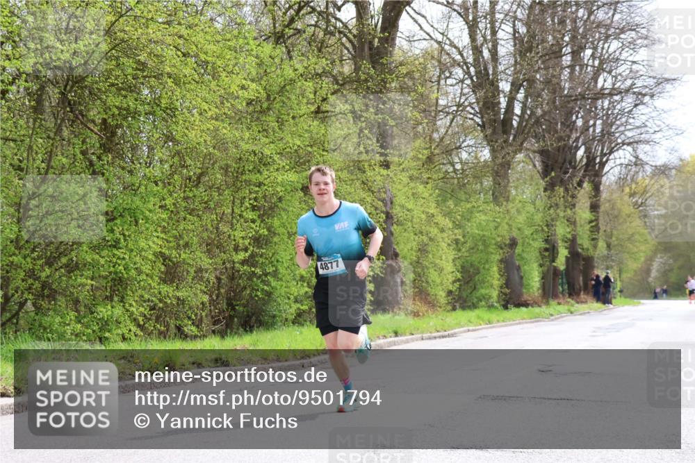 12.04.2026 - 45. Internationalen Wilhelmsburger Insellauf Yannick Fuchs http://msf.ph/oto/9501794 12.04.2026 12:40:23 Laufen 4877 meine-sportfotos.de