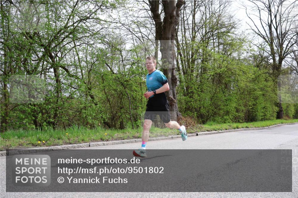 12.04.2026 - 45. Internationalen Wilhelmsburger Insellauf Yannick Fuchs http://msf.ph/oto/9501802 12.04.2026 12:40:24 Laufen  meine-sportfotos.de