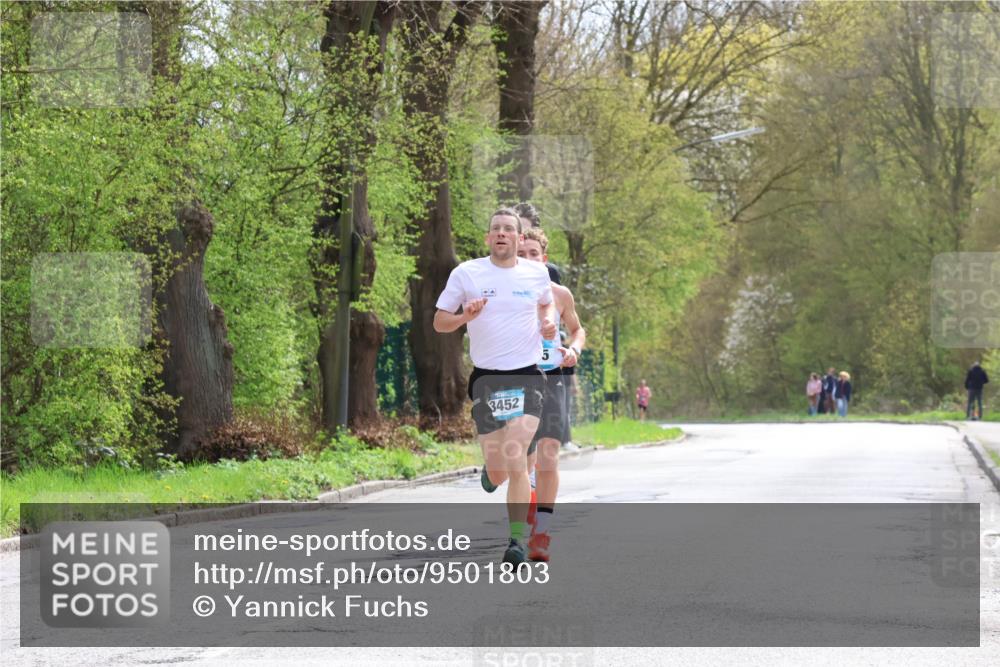 12.04.2026 - 45. Internationalen Wilhelmsburger Insellauf Yannick Fuchs http://msf.ph/oto/9501803 12.04.2026 12:40:37 Laufen 3452 meine-sportfotos.de