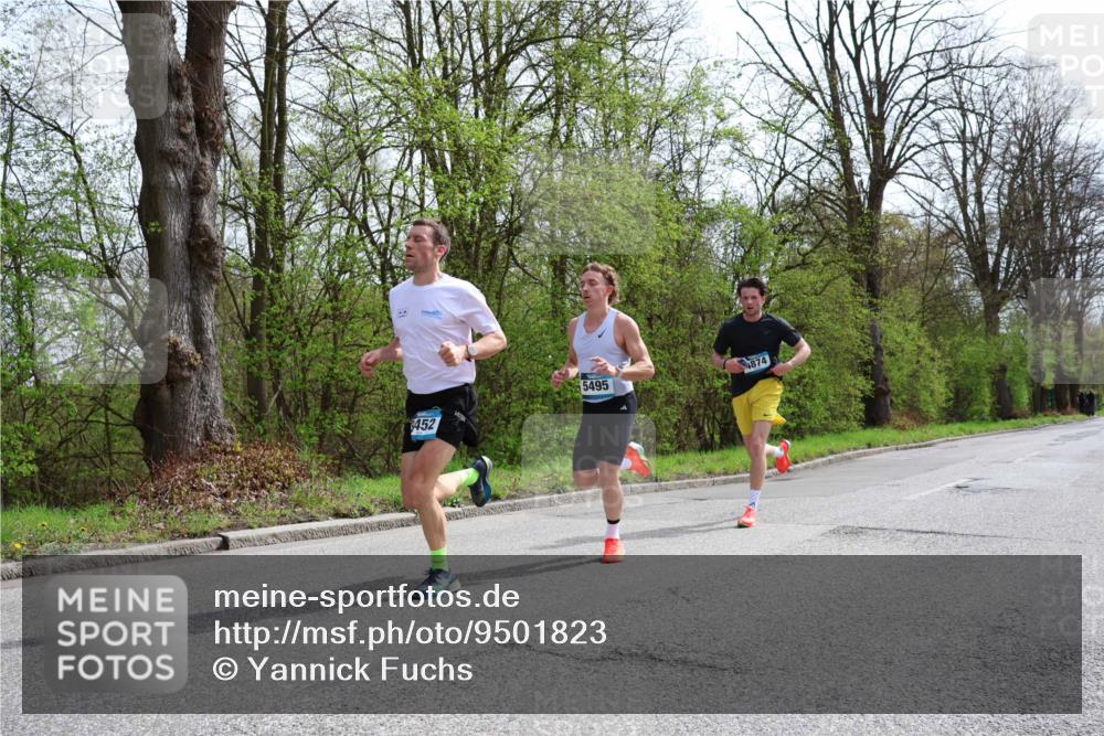 12.04.2026 - 45. Internationalen Wilhelmsburger Insellauf Yannick Fuchs http://msf.ph/oto/9501823 12.04.2026 12:40:41 Laufen 452, 5495, 4874 meine-sportfotos.de