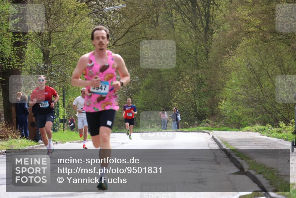 12.04.2026 - 45. Internationalen Wilhelmsburger Insellauf Yannick Fuchs http://msf.ph/oto/9501831 12.04.2026 12:41:10 Laufen 4240, 9947, 4677 meine-sportfotos.de