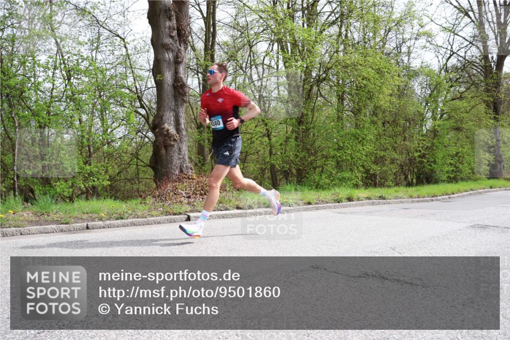 12.04.2026 - 45. Internationalen Wilhelmsburger Insellauf Yannick Fuchs http://msf.ph/oto/9501860 12.04.2026 12:41:19 Laufen 4240 meine-sportfotos.de