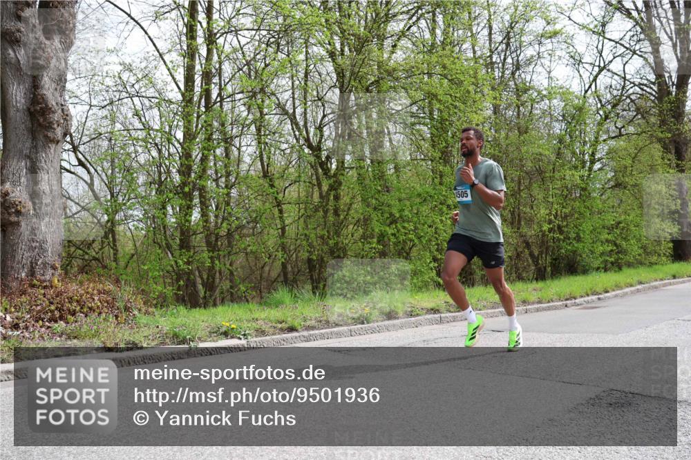 12.04.2026 - 45. Internationalen Wilhelmsburger Insellauf Yannick Fuchs http://msf.ph/oto/9501936 12.04.2026 12:42:34 Laufen 4505 meine-sportfotos.de