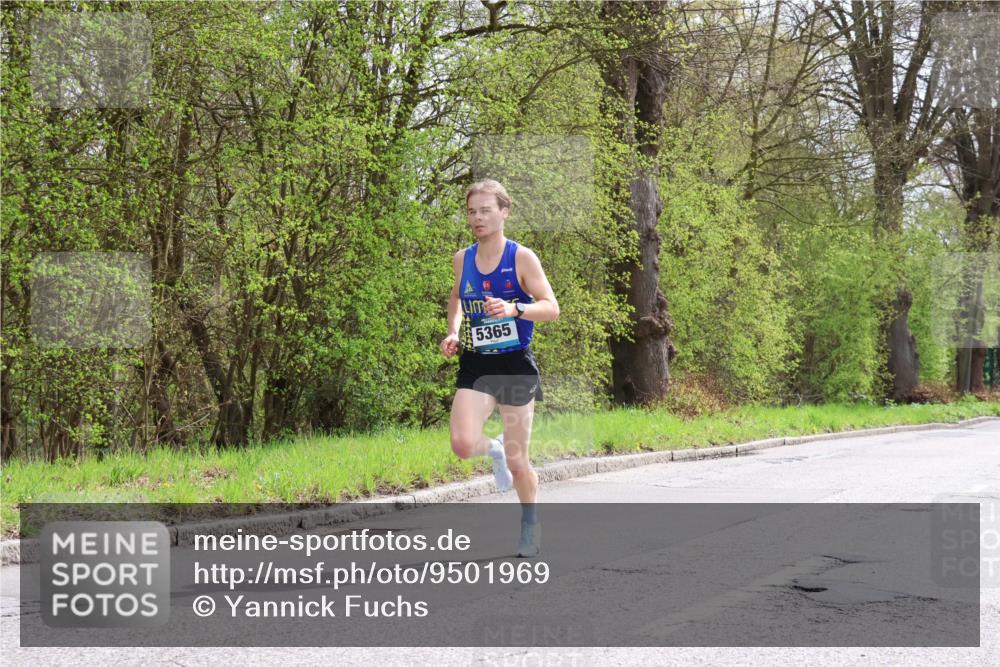 12.04.2026 - 45. Internationalen Wilhelmsburger Insellauf Yannick Fuchs http://msf.ph/oto/9501969 12.04.2026 12:42:52 Laufen 5365 meine-sportfotos.de