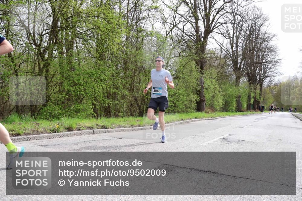 12.04.2026 - 45. Internationalen Wilhelmsburger Insellauf Yannick Fuchs http://msf.ph/oto/9502009 12.04.2026 12:43:04 Laufen 3048 meine-sportfotos.de