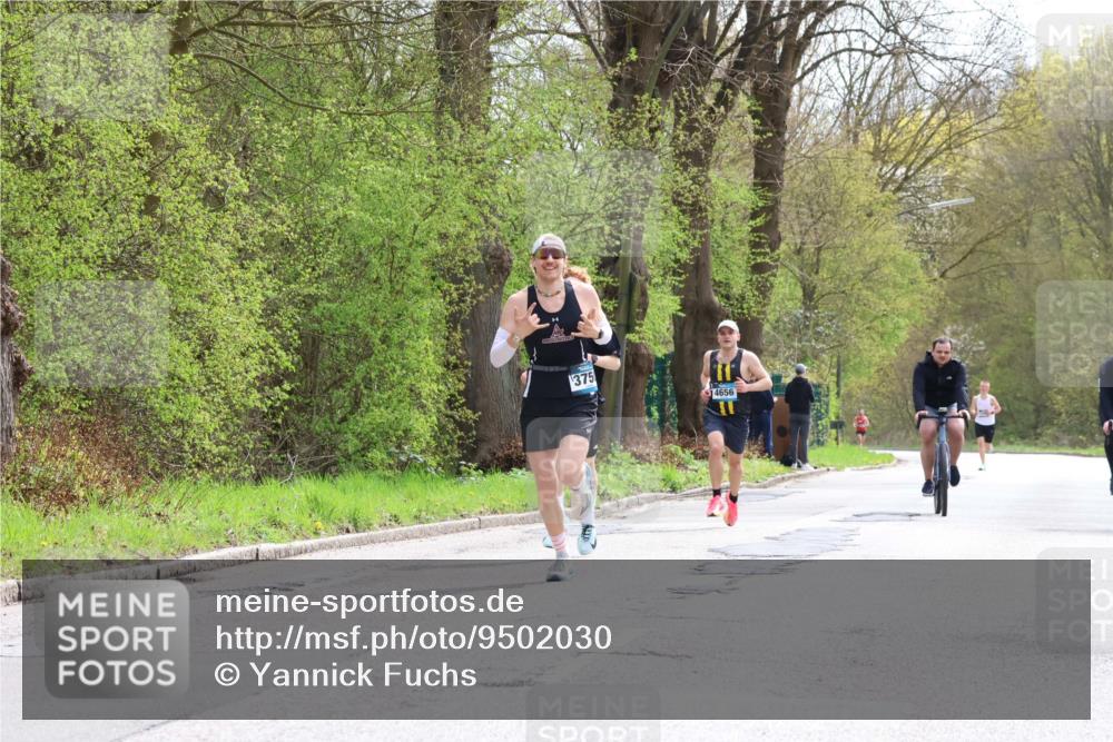 12.04.2026 - 45. Internationalen Wilhelmsburger Insellauf Yannick Fuchs http://msf.ph/oto/9502030 12.04.2026 12:43:11 Laufen 375, 4656 meine-sportfotos.de