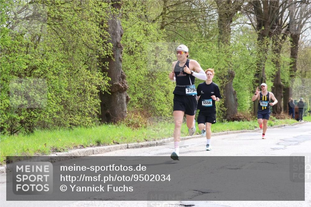 12.04.2026 - 45. Internationalen Wilhelmsburger Insellauf Yannick Fuchs http://msf.ph/oto/9502034 12.04.2026 12:43:12 Laufen 3750, 5556, 3, 4656 meine-sportfotos.de