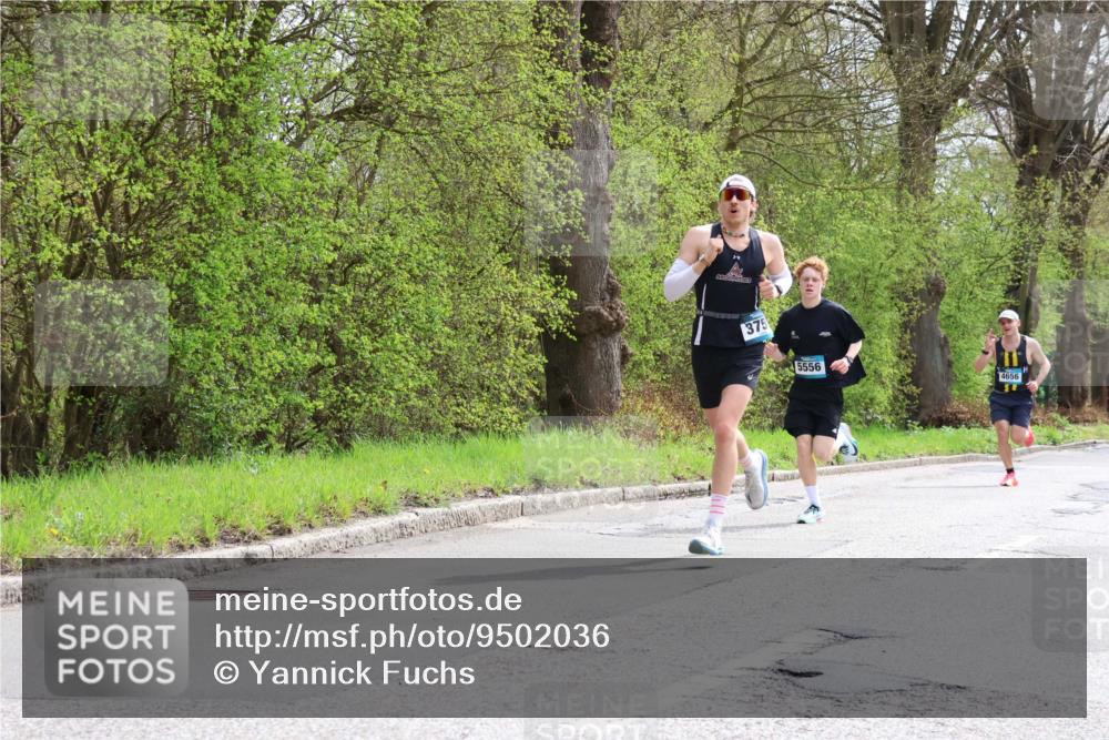 12.04.2026 - 45. Internationalen Wilhelmsburger Insellauf Yannick Fuchs http://msf.ph/oto/9502036 12.04.2026 12:43:12 Laufen 375, 5556, 4656 meine-sportfotos.de