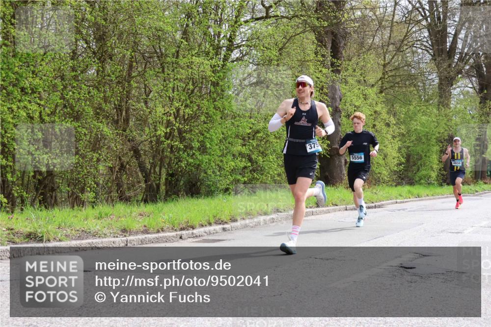 12.04.2026 - 45. Internationalen Wilhelmsburger Insellauf Yannick Fuchs http://msf.ph/oto/9502041 12.04.2026 12:43:13 Laufen 375, 5556, 4656 meine-sportfotos.de