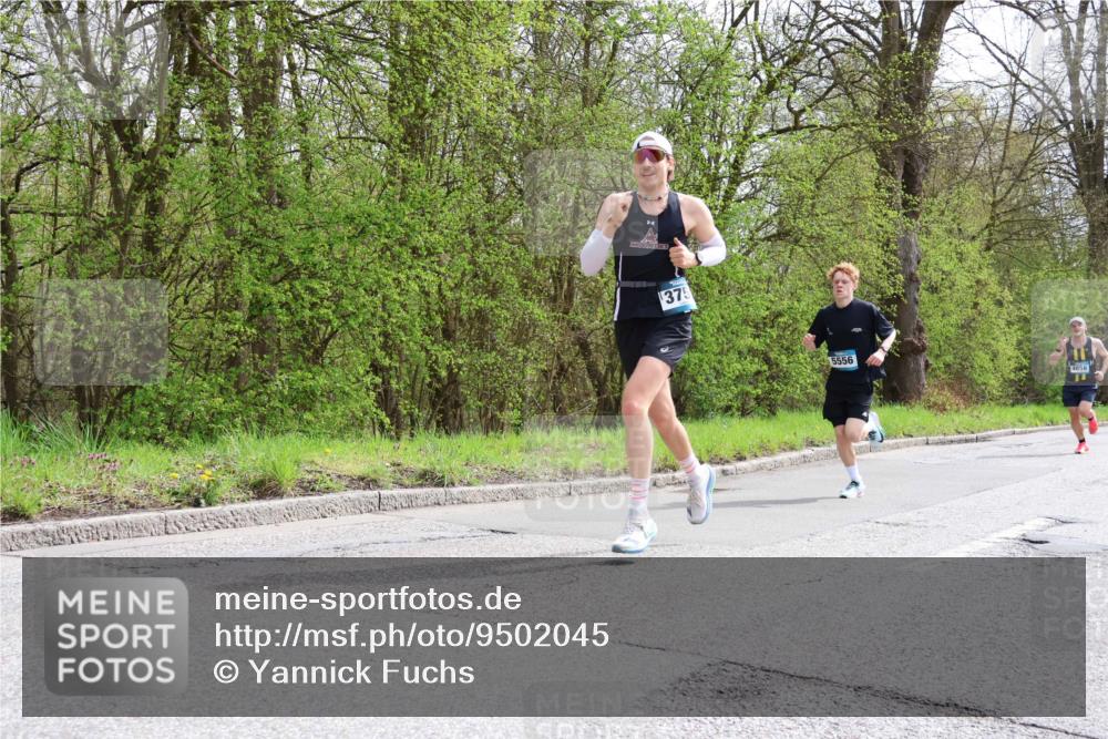 12.04.2026 - 45. Internationalen Wilhelmsburger Insellauf Yannick Fuchs http://msf.ph/oto/9502045 12.04.2026 12:43:14 Laufen 375, 5556, 4656 meine-sportfotos.de