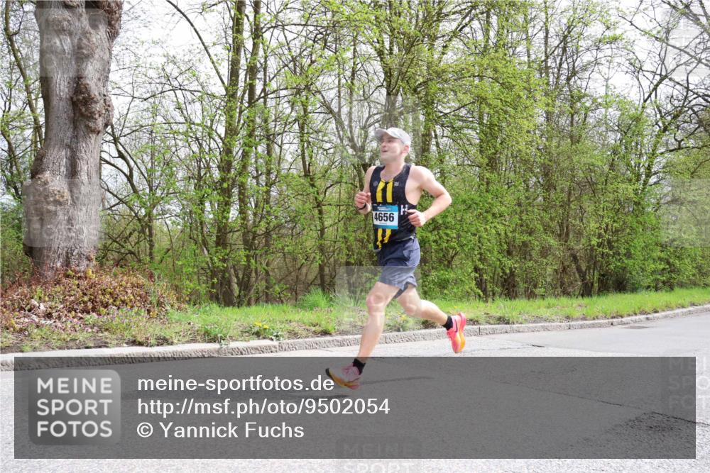 12.04.2026 - 45. Internationalen Wilhelmsburger Insellauf Yannick Fuchs http://msf.ph/oto/9502054 12.04.2026 12:43:17 Laufen 4656 meine-sportfotos.de