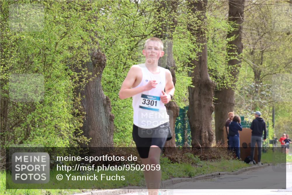12.04.2026 - 45. Internationalen Wilhelmsburger Insellauf Yannick Fuchs http://msf.ph/oto/9502059 12.04.2026 12:43:24 Laufen 3301 meine-sportfotos.de