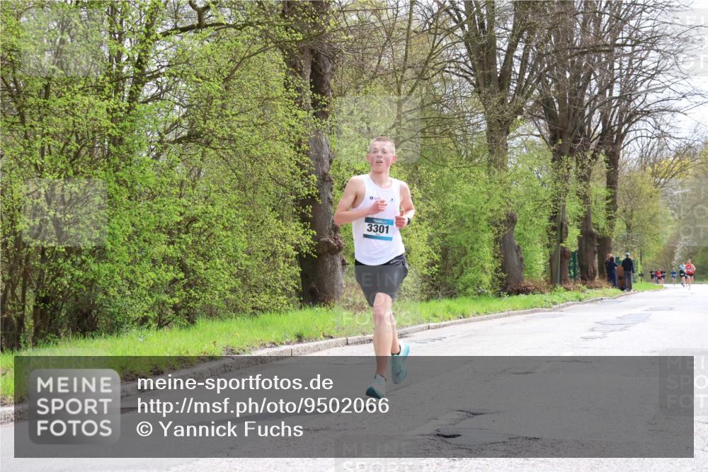 12.04.2026 - 45. Internationalen Wilhelmsburger Insellauf Yannick Fuchs http://msf.ph/oto/9502066 12.04.2026 12:43:26 Laufen 3301 meine-sportfotos.de
