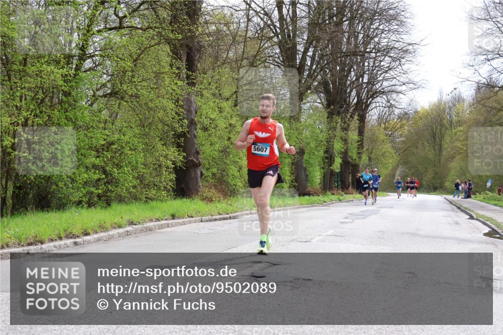 12.04.2026 - 45. Internationalen Wilhelmsburger Insellauf Yannick Fuchs http://msf.ph/oto/9502089 12.04.2026 12:43:43 Laufen 5607 meine-sportfotos.de