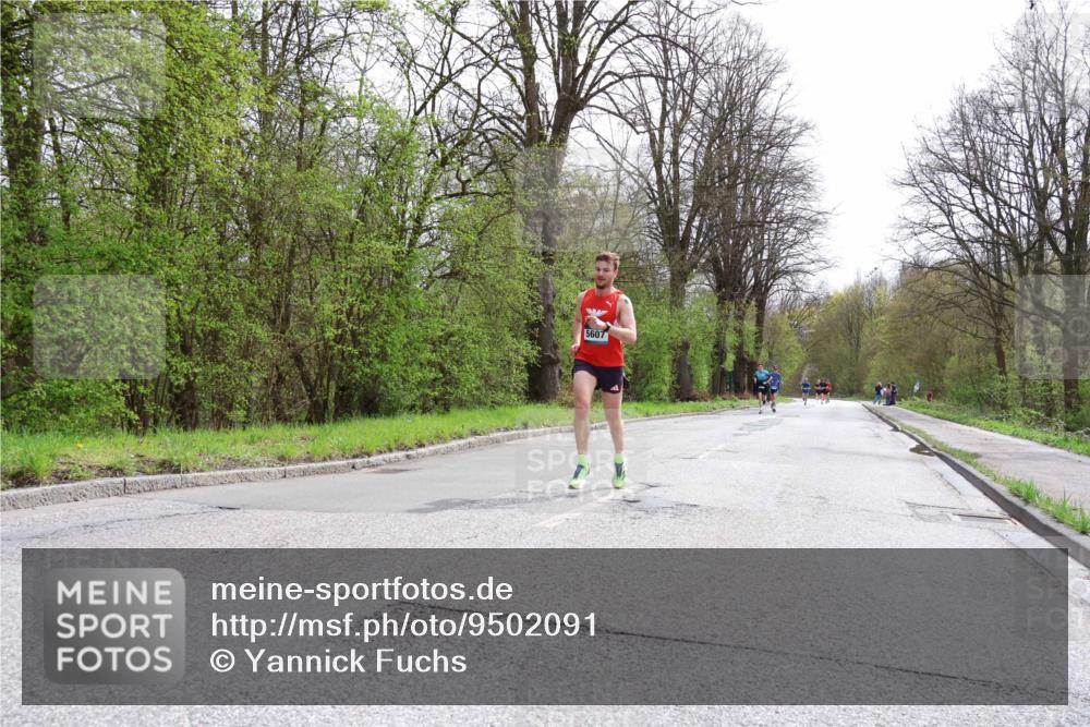 12.04.2026 - 45. Internationalen Wilhelmsburger Insellauf Yannick Fuchs http://msf.ph/oto/9502091 12.04.2026 12:43:43 Laufen 5607 meine-sportfotos.de