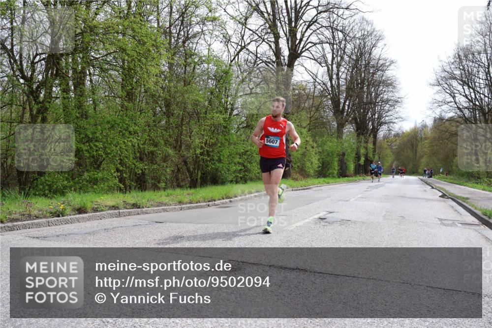 12.04.2026 - 45. Internationalen Wilhelmsburger Insellauf Yannick Fuchs http://msf.ph/oto/9502094 12.04.2026 12:43:44 Laufen 5607 meine-sportfotos.de
