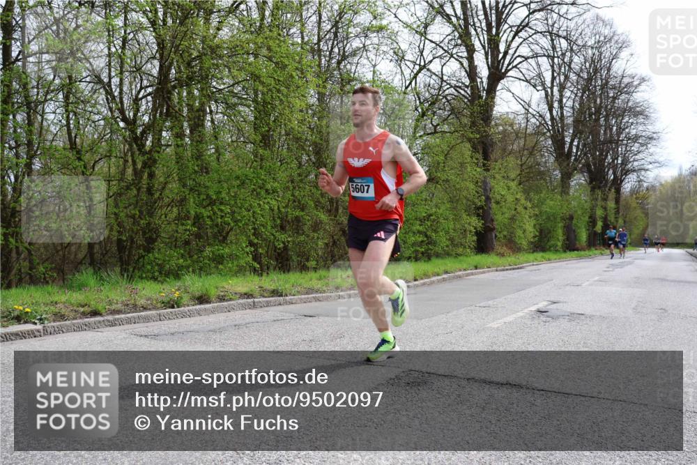 12.04.2026 - 45. Internationalen Wilhelmsburger Insellauf Yannick Fuchs http://msf.ph/oto/9502097 12.04.2026 12:43:44 Laufen 5607 meine-sportfotos.de