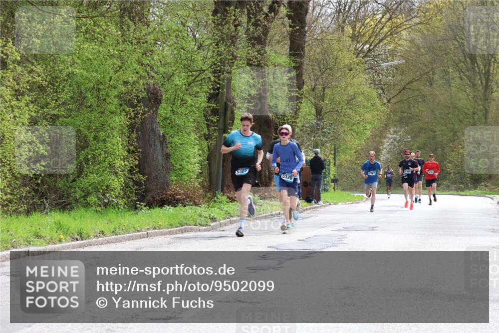 12.04.2026 - 45. Internationalen Wilhelmsburger Insellauf Yannick Fuchs http://msf.ph/oto/9502099 12.04.2026 12:43:45 Laufen 5307, 5326, 2787, 5364 meine-sportfotos.de