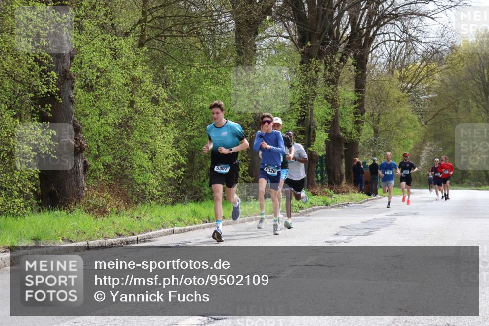 12.04.2026 - 45. Internationalen Wilhelmsburger Insellauf Yannick Fuchs http://msf.ph/oto/9502109 12.04.2026 12:43:48 Laufen 5307, 5326, 2787, 5364 meine-sportfotos.de