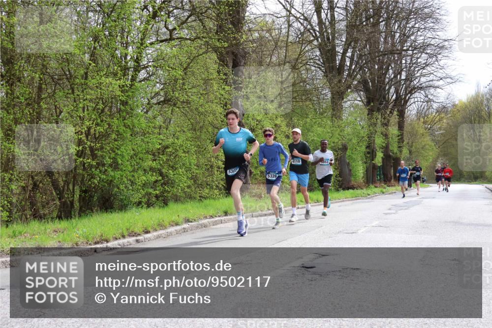 12.04.2026 - 45. Internationalen Wilhelmsburger Insellauf Yannick Fuchs http://msf.ph/oto/9502117 12.04.2026 12:43:50 Laufen 5307, 5326, 4110, 5853 meine-sportfotos.de