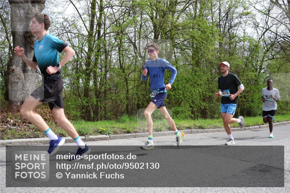12.04.2026 - 45. Internationalen Wilhelmsburger Insellauf Yannick Fuchs http://msf.ph/oto/9502130 12.04.2026 12:43:52 Laufen 532, 4110, 5853 meine-sportfotos.de