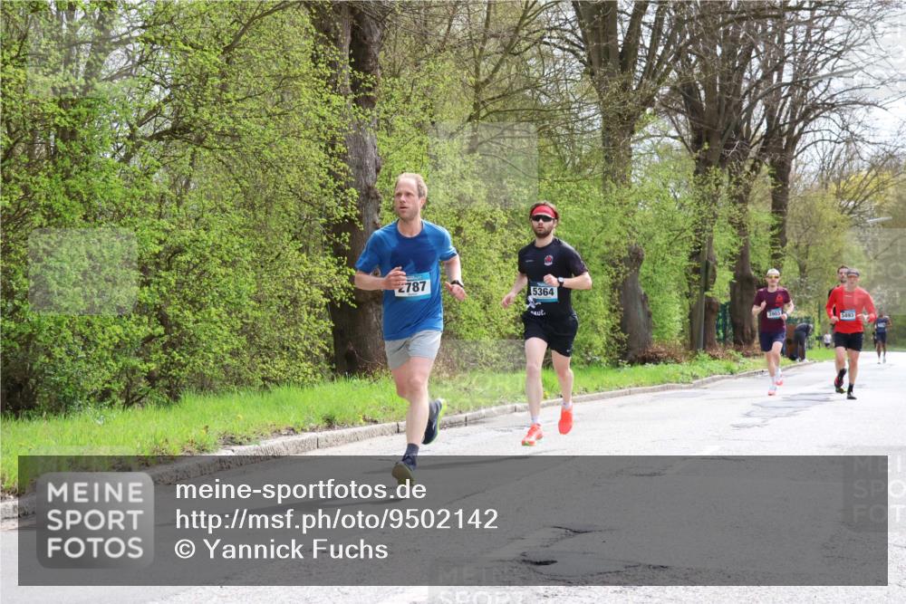 12.04.2026 - 45. Internationalen Wilhelmsburger Insellauf Yannick Fuchs http://msf.ph/oto/9502142 12.04.2026 12:43:56 Laufen 787, 5364, 3903, 5493 meine-sportfotos.de