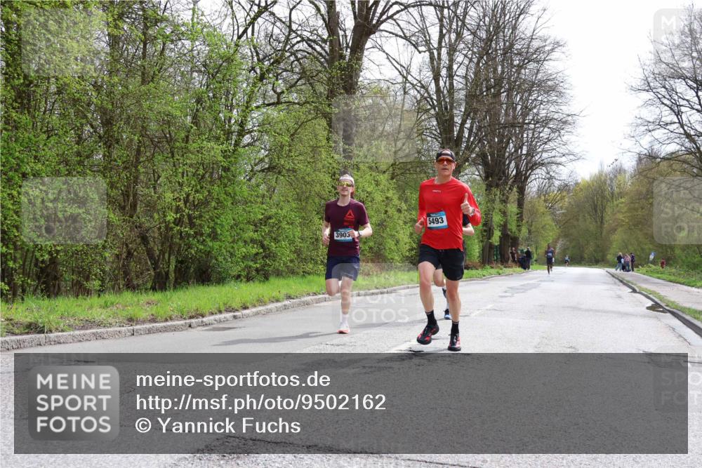 12.04.2026 - 45. Internationalen Wilhelmsburger Insellauf Yannick Fuchs http://msf.ph/oto/9502162 12.04.2026 12:44:00 Laufen 3903, 5493 meine-sportfotos.de