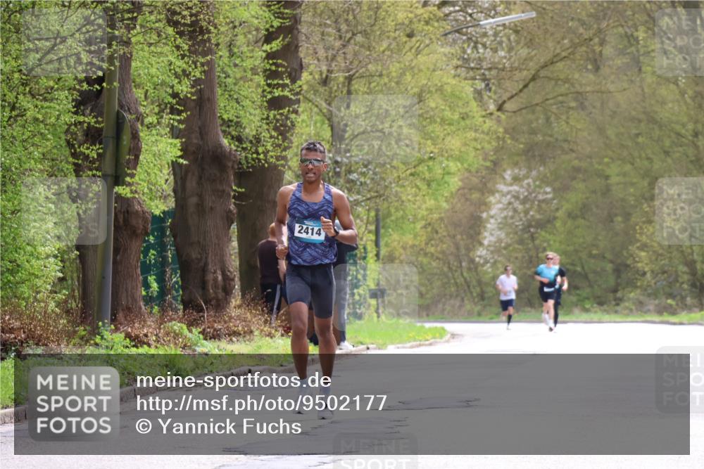 12.04.2026 - 45. Internationalen Wilhelmsburger Insellauf Yannick Fuchs http://msf.ph/oto/9502177 12.04.2026 12:44:04 Laufen 2414 meine-sportfotos.de