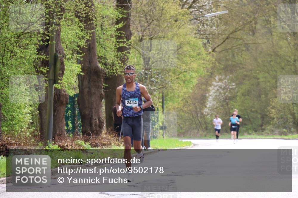 12.04.2026 - 45. Internationalen Wilhelmsburger Insellauf Yannick Fuchs http://msf.ph/oto/9502178 12.04.2026 12:44:04 Laufen 2414 meine-sportfotos.de