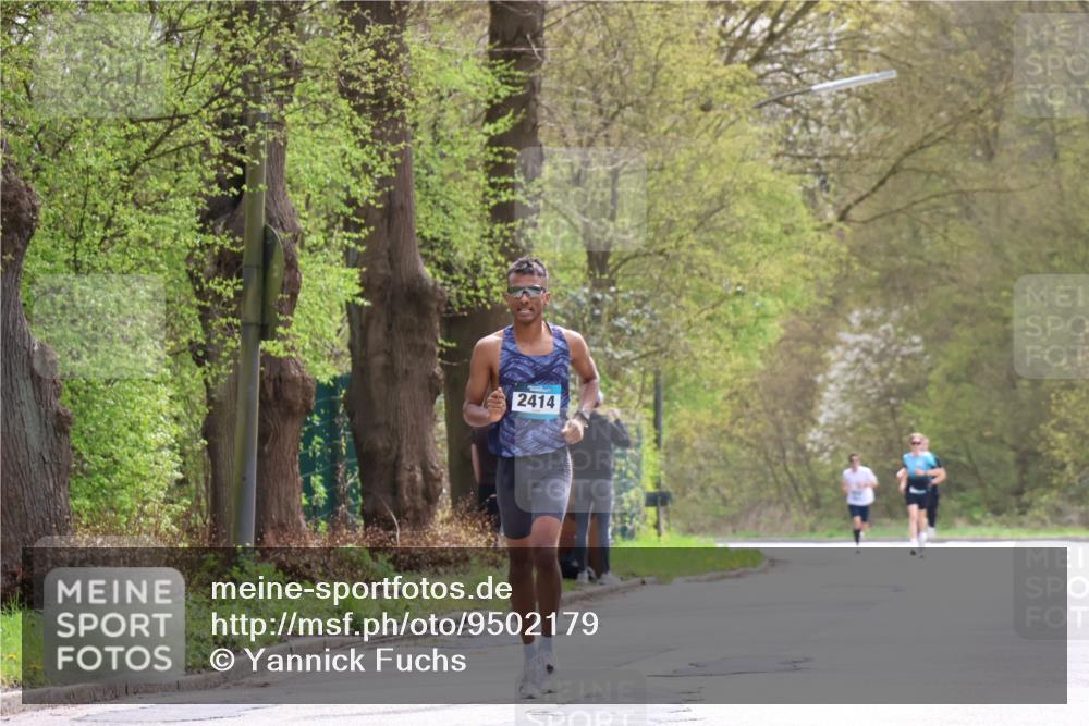 12.04.2026 - 45. Internationalen Wilhelmsburger Insellauf Yannick Fuchs http://msf.ph/oto/9502179 12.04.2026 12:44:04 Laufen 2414 meine-sportfotos.de