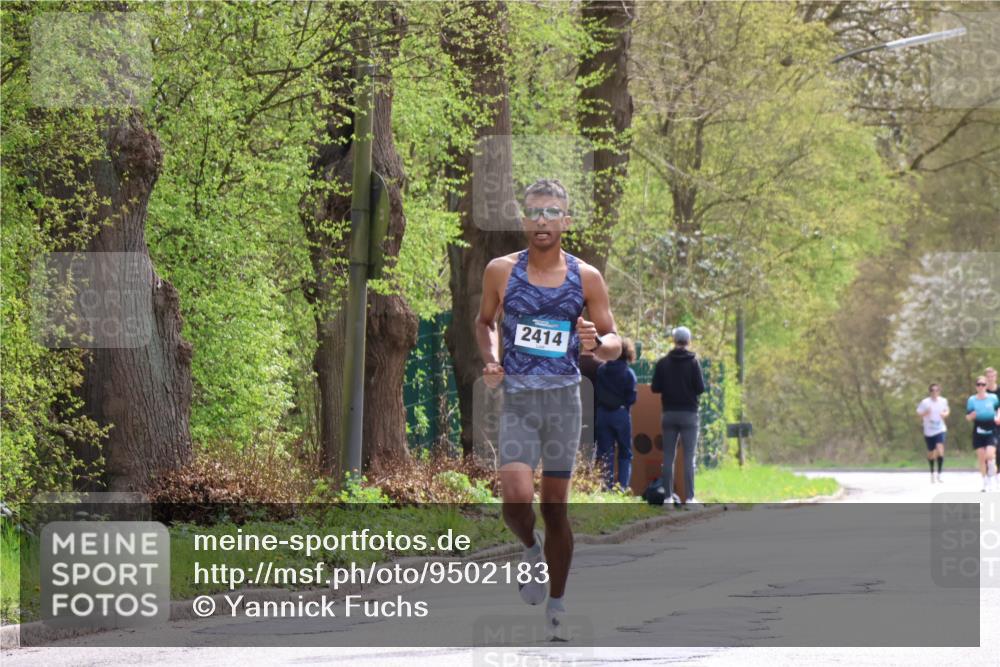 12.04.2026 - 45. Internationalen Wilhelmsburger Insellauf Yannick Fuchs http://msf.ph/oto/9502183 12.04.2026 12:44:05 Laufen 2414 meine-sportfotos.de