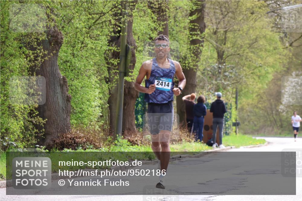 12.04.2026 - 45. Internationalen Wilhelmsburger Insellauf Yannick Fuchs http://msf.ph/oto/9502186 12.04.2026 12:44:06 Laufen 2414 meine-sportfotos.de