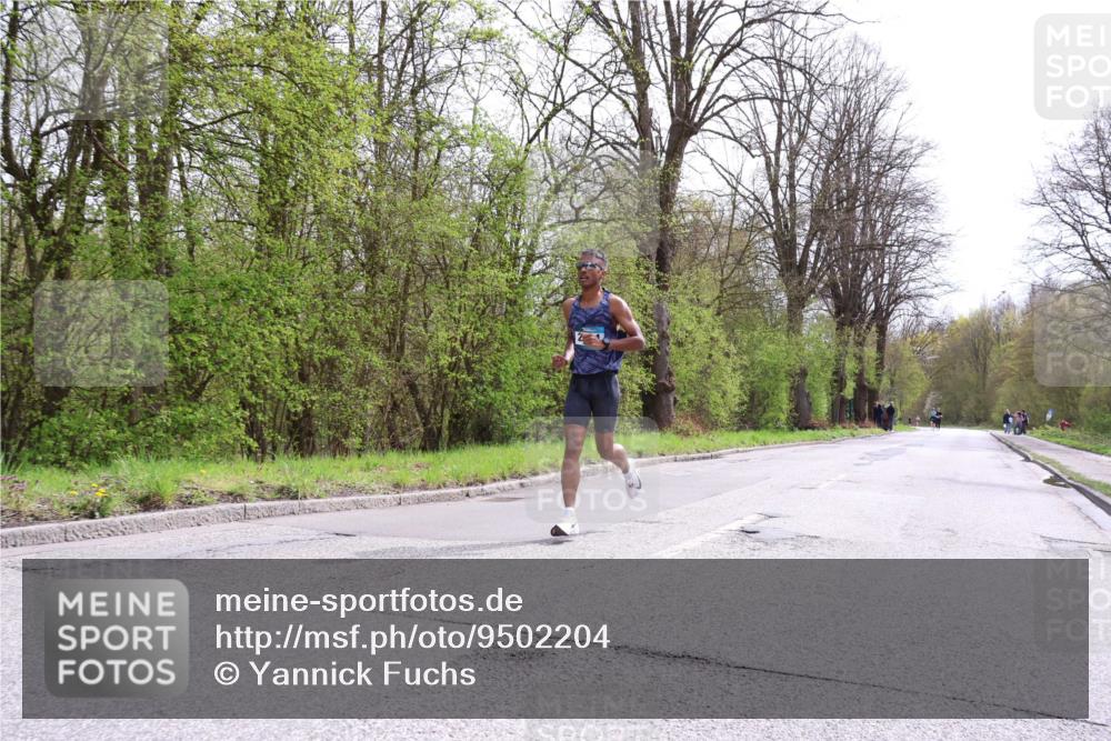 12.04.2026 - 45. Internationalen Wilhelmsburger Insellauf Yannick Fuchs http://msf.ph/oto/9502204 12.04.2026 12:44:10 Laufen  meine-sportfotos.de