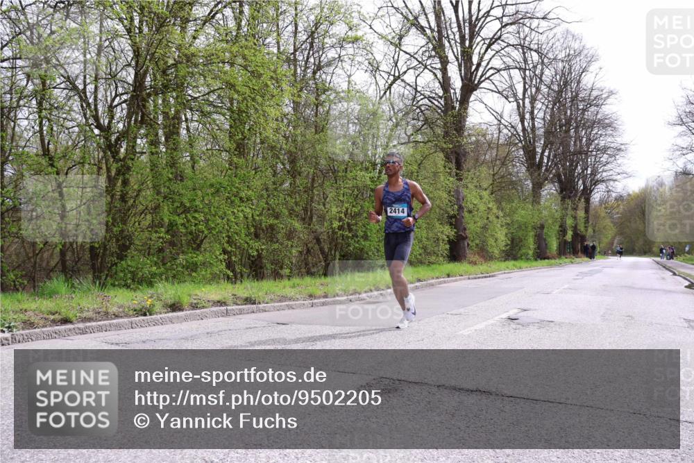 12.04.2026 - 45. Internationalen Wilhelmsburger Insellauf Yannick Fuchs http://msf.ph/oto/9502205 12.04.2026 12:44:10 Laufen 2414 meine-sportfotos.de