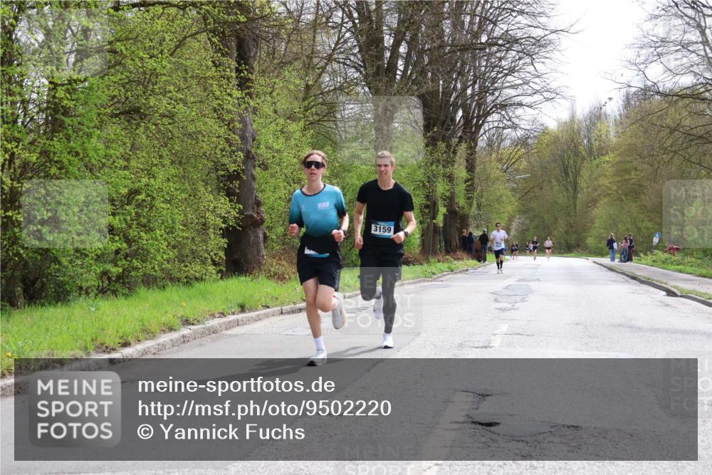 12.04.2026 - 45. Internationalen Wilhelmsburger Insellauf Yannick Fuchs http://msf.ph/oto/9502220 12.04.2026 12:44:26 Laufen 3159 meine-sportfotos.de